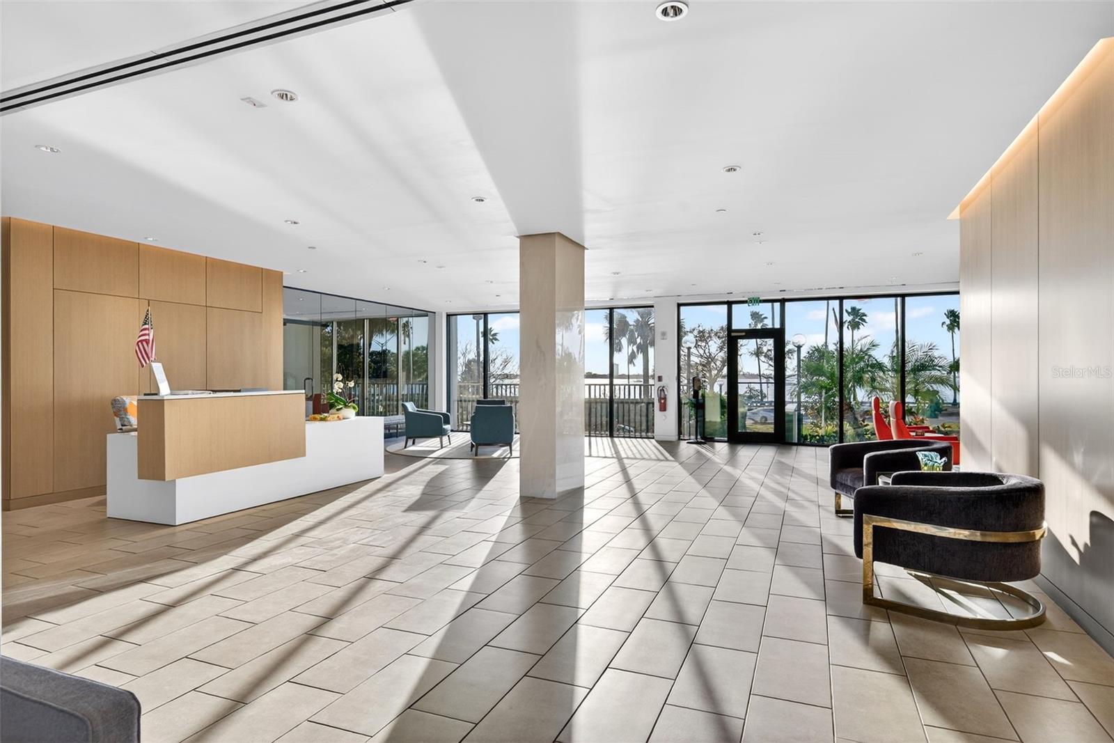 EMBASSY HOUSE - Residential