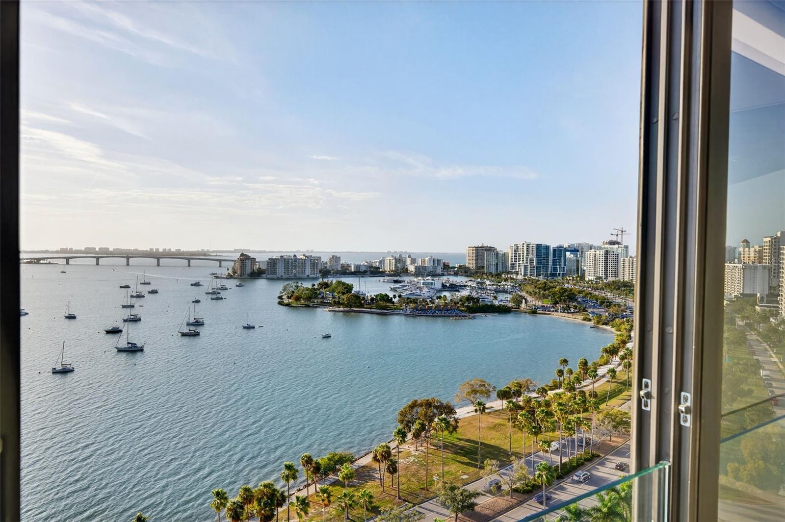 EMBASSY HOUSE - Residential