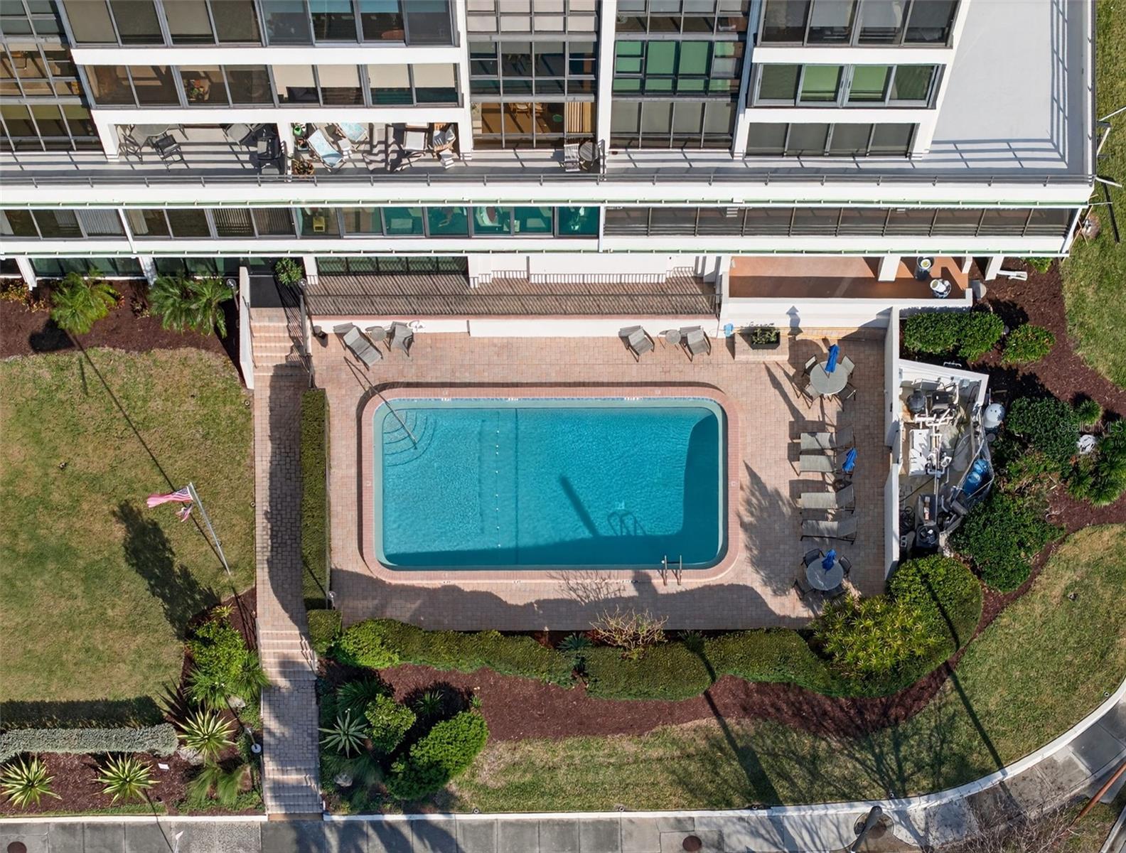 EMBASSY HOUSE - Residential