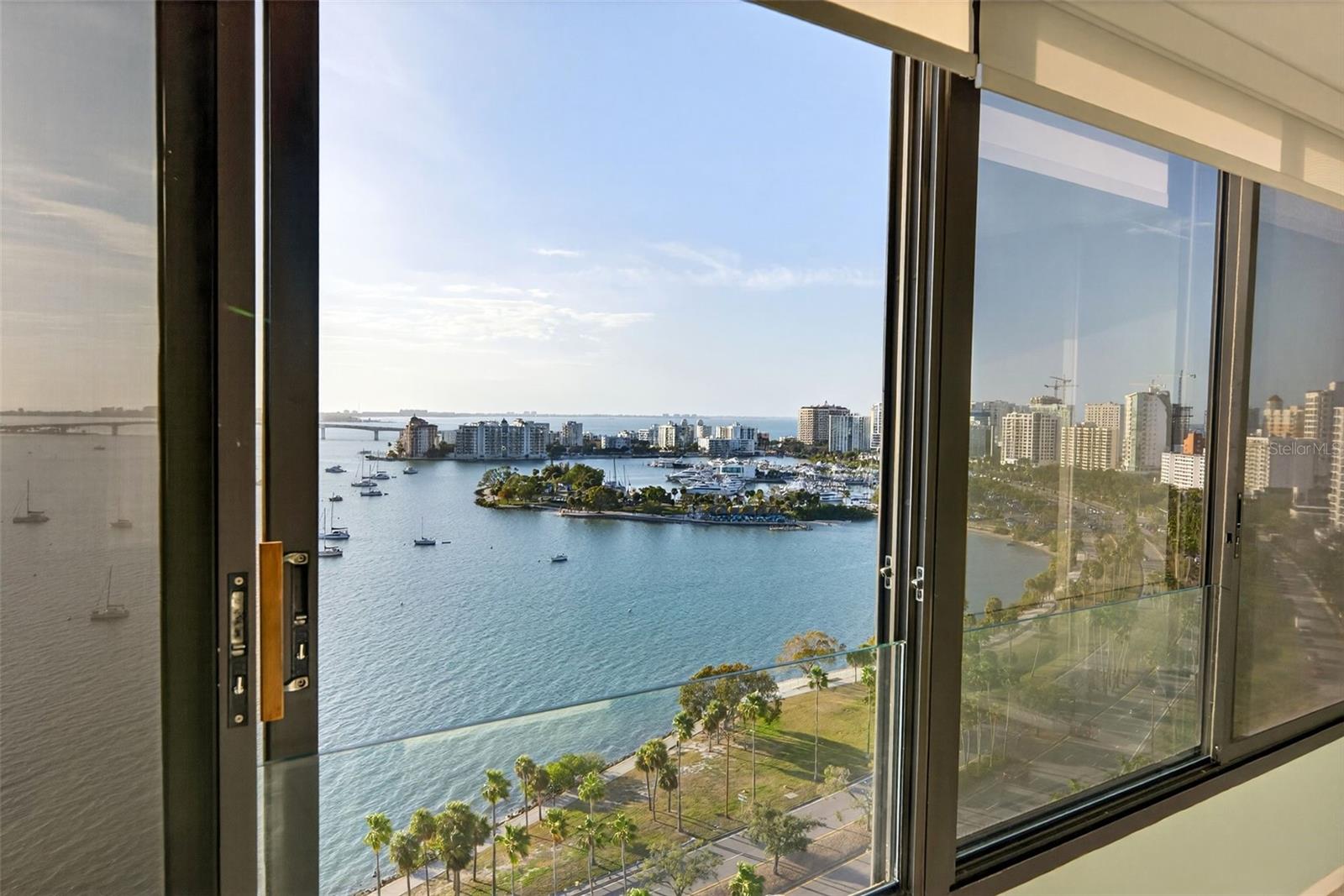 EMBASSY HOUSE - Residential