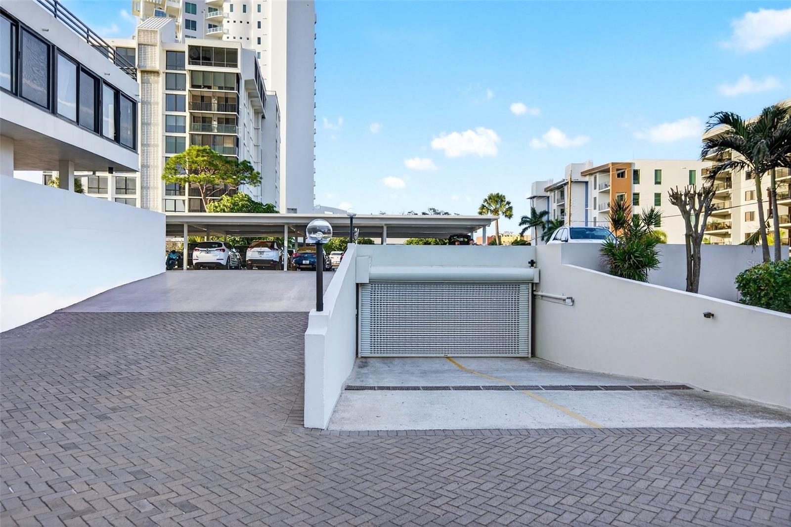 EMBASSY HOUSE - Residential