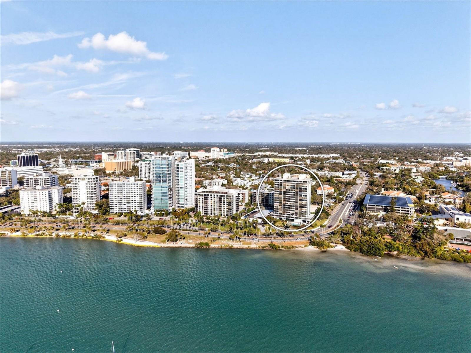 EMBASSY HOUSE - Residential