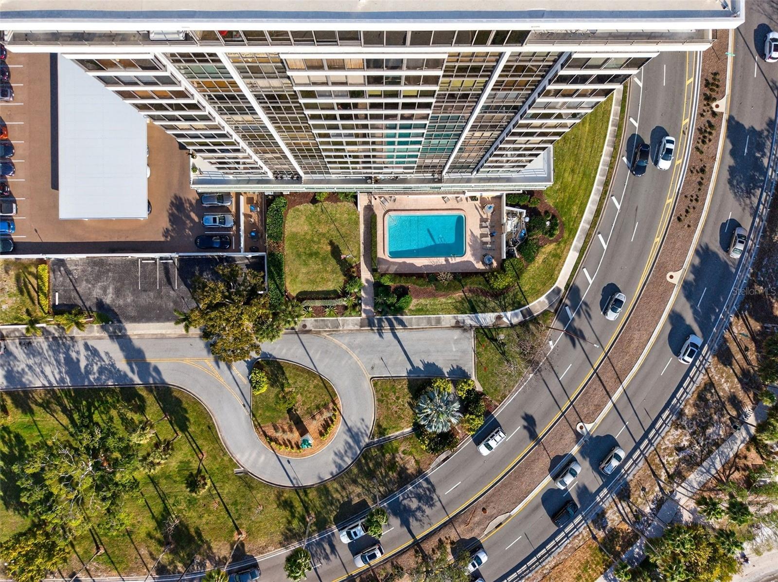 EMBASSY HOUSE - Residential