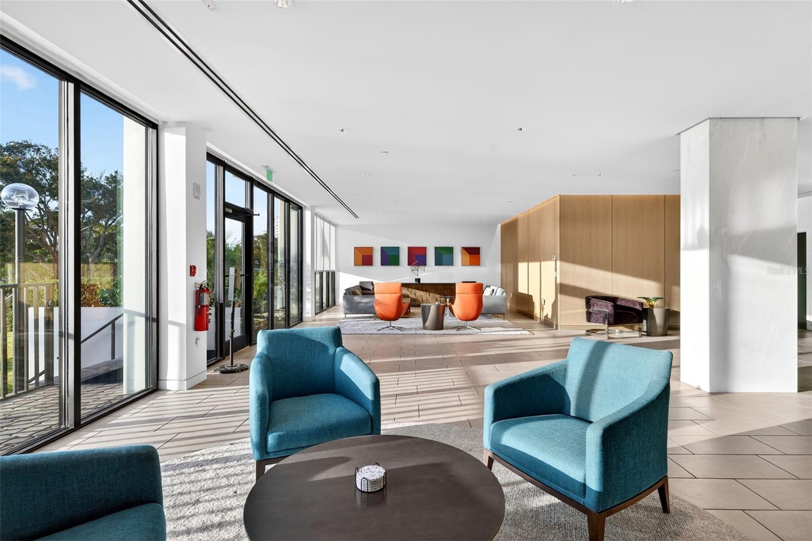 EMBASSY HOUSE - Residential