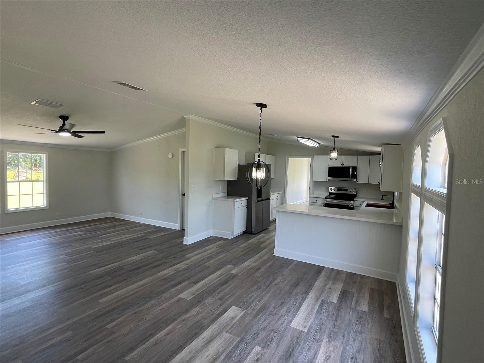 7631 GLEN MEADOW DRIVE