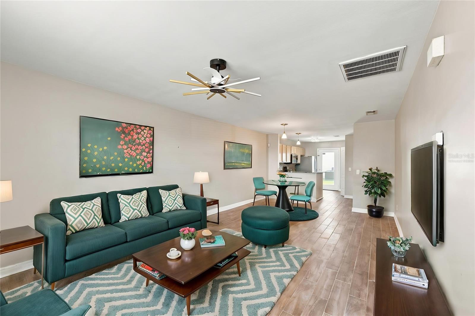 13017 LORNA PLACE