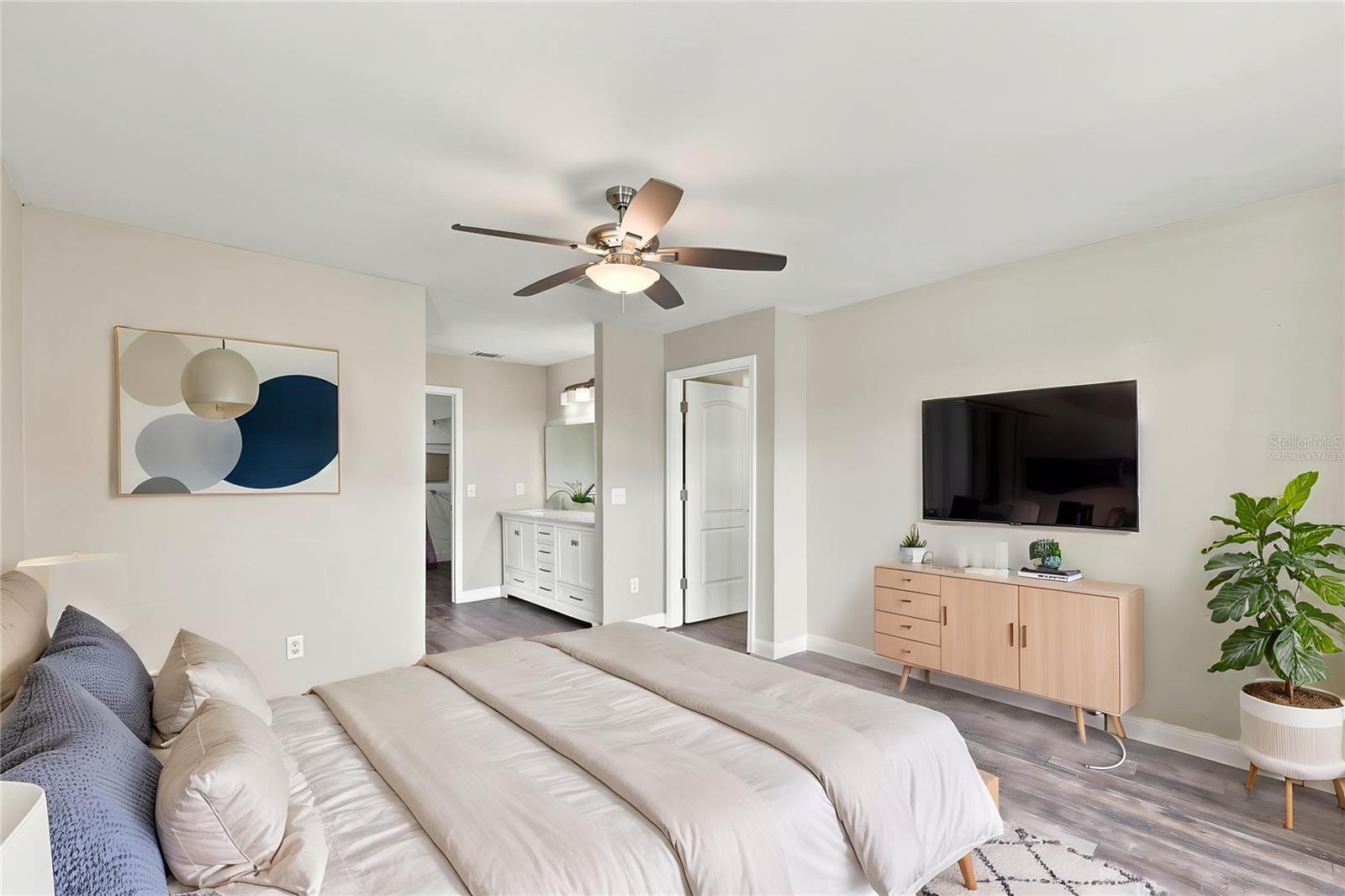13017 LORNA PLACE