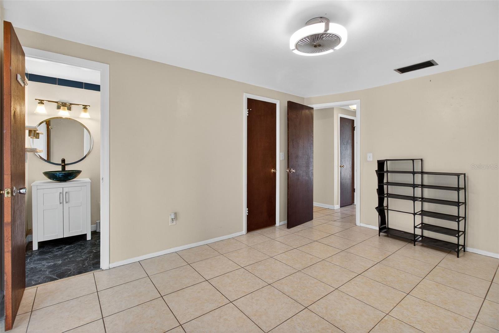 BEACON SQUARE - Residential