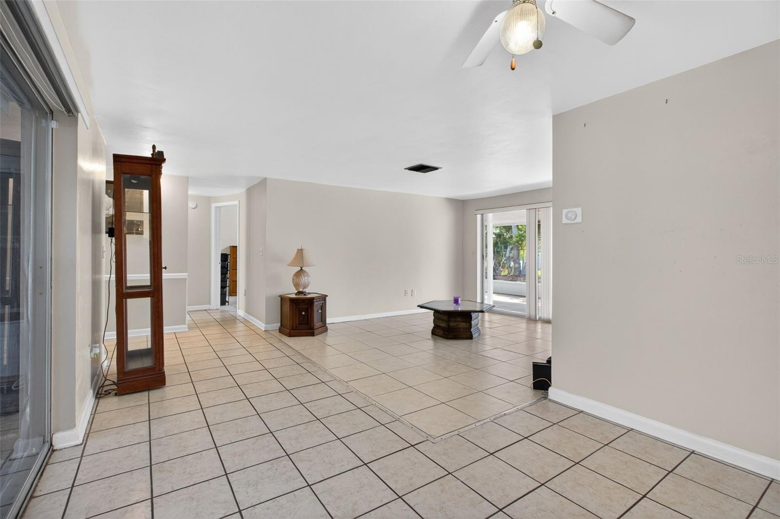 BEACON SQUARE - Residential