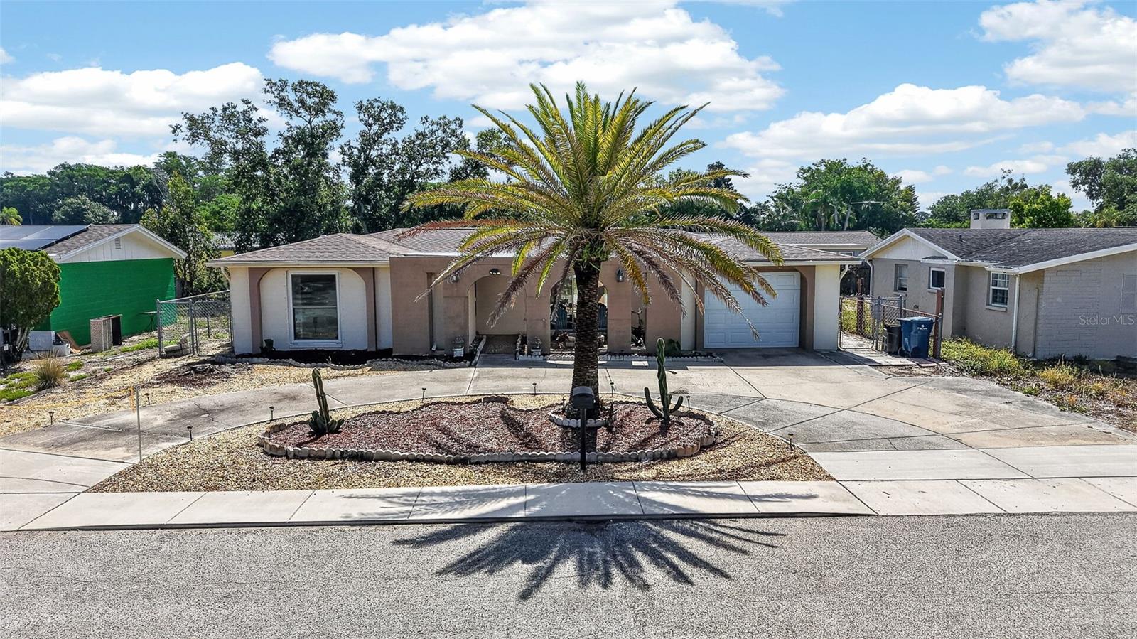 BEACON SQUARE - Residential