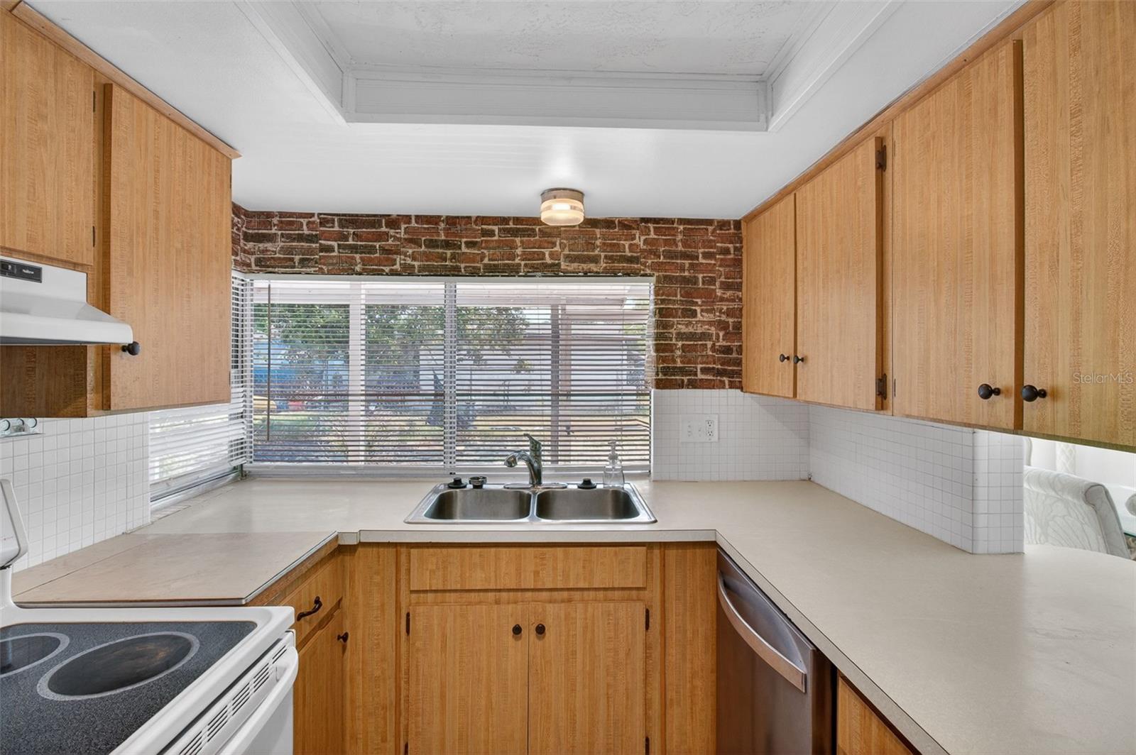 BEACON SQUARE - Residential