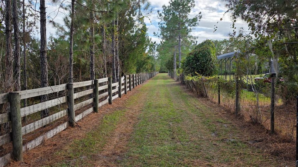 Photo of 285 Olmstead Road, Pierson, FL 32180 (MLS # V4946143)