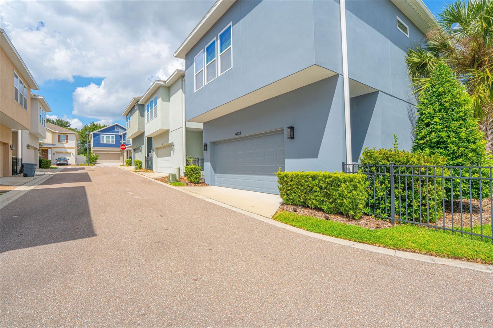 REAGAN POINTE - Residential