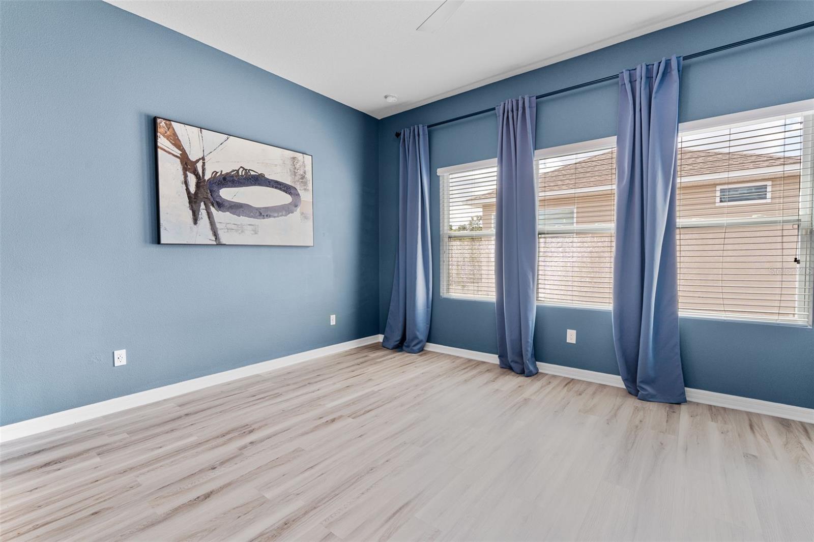 REAGAN POINTE - Residential