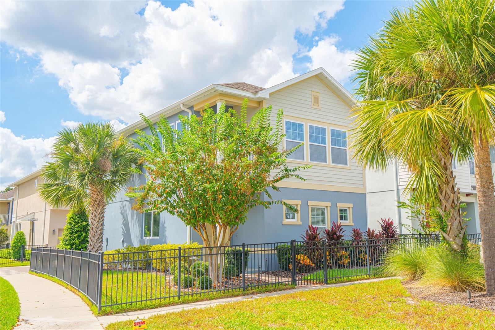 REAGAN POINTE - Residential