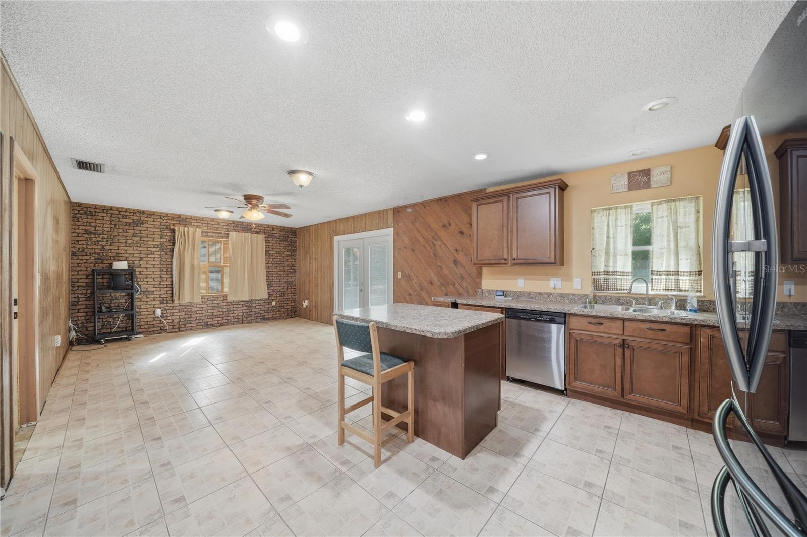 NOT IN A SUBDIVISION - Residential