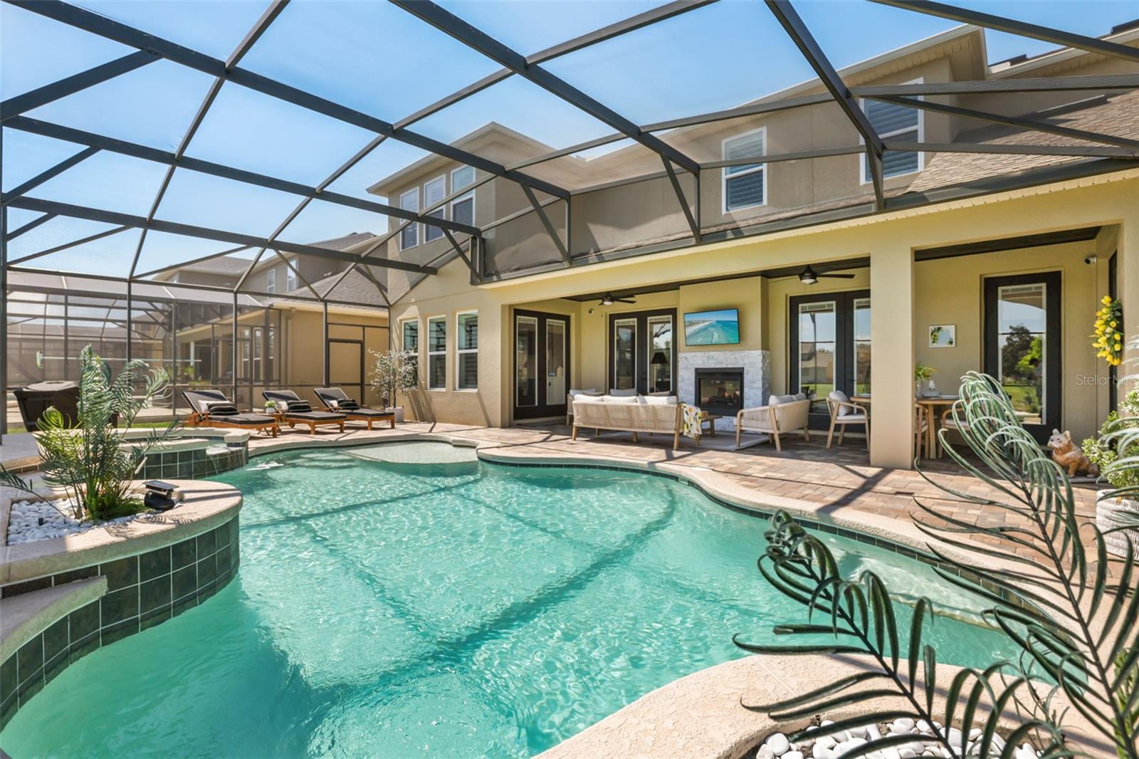 GRANDE PINES - Residential