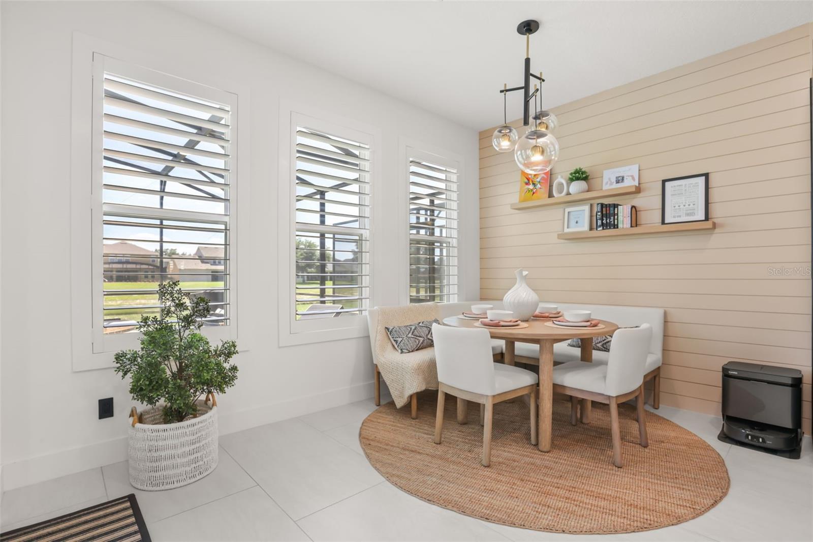GRANDE PINES - Residential