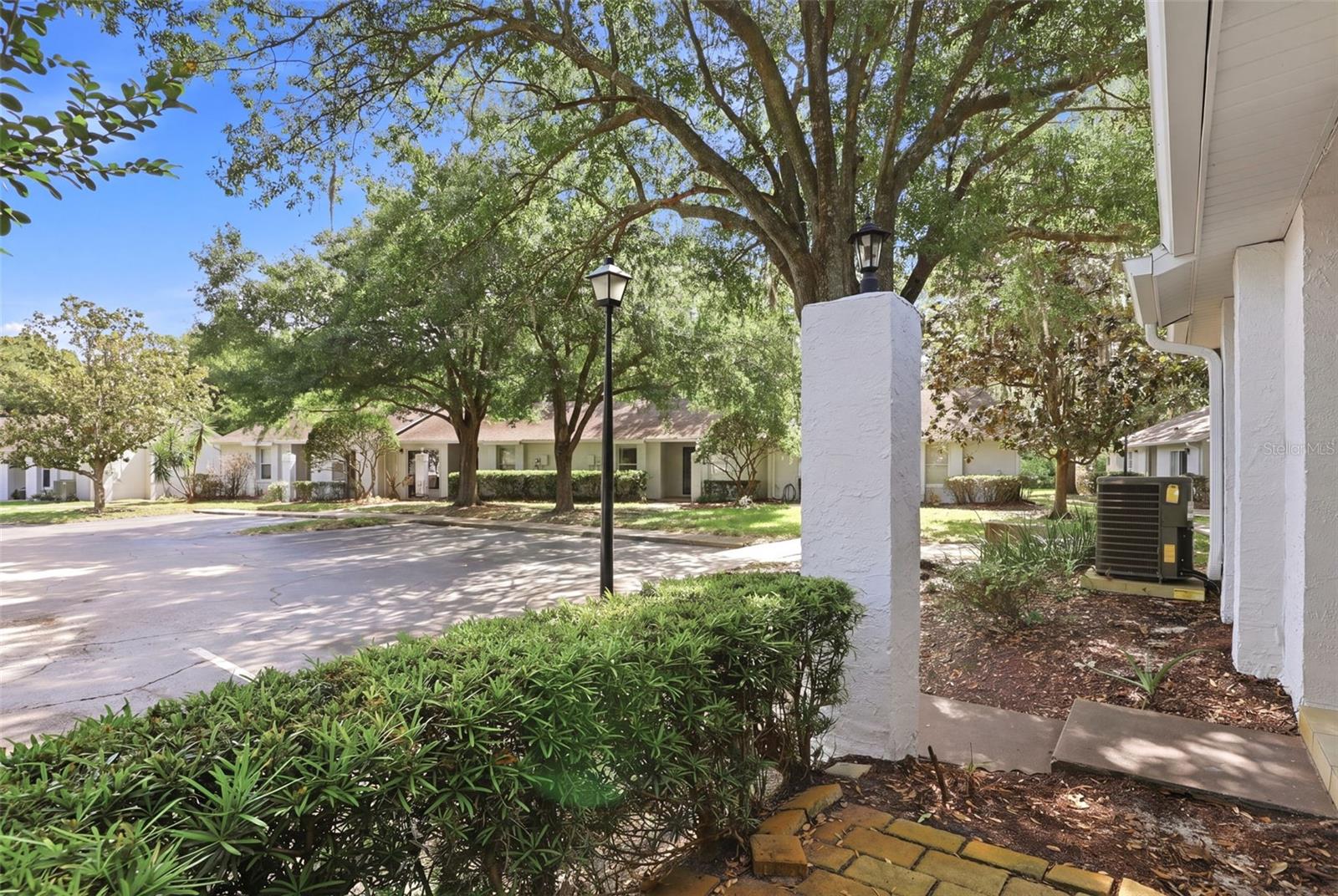 917 PEBBLE CREEK CIRCLE