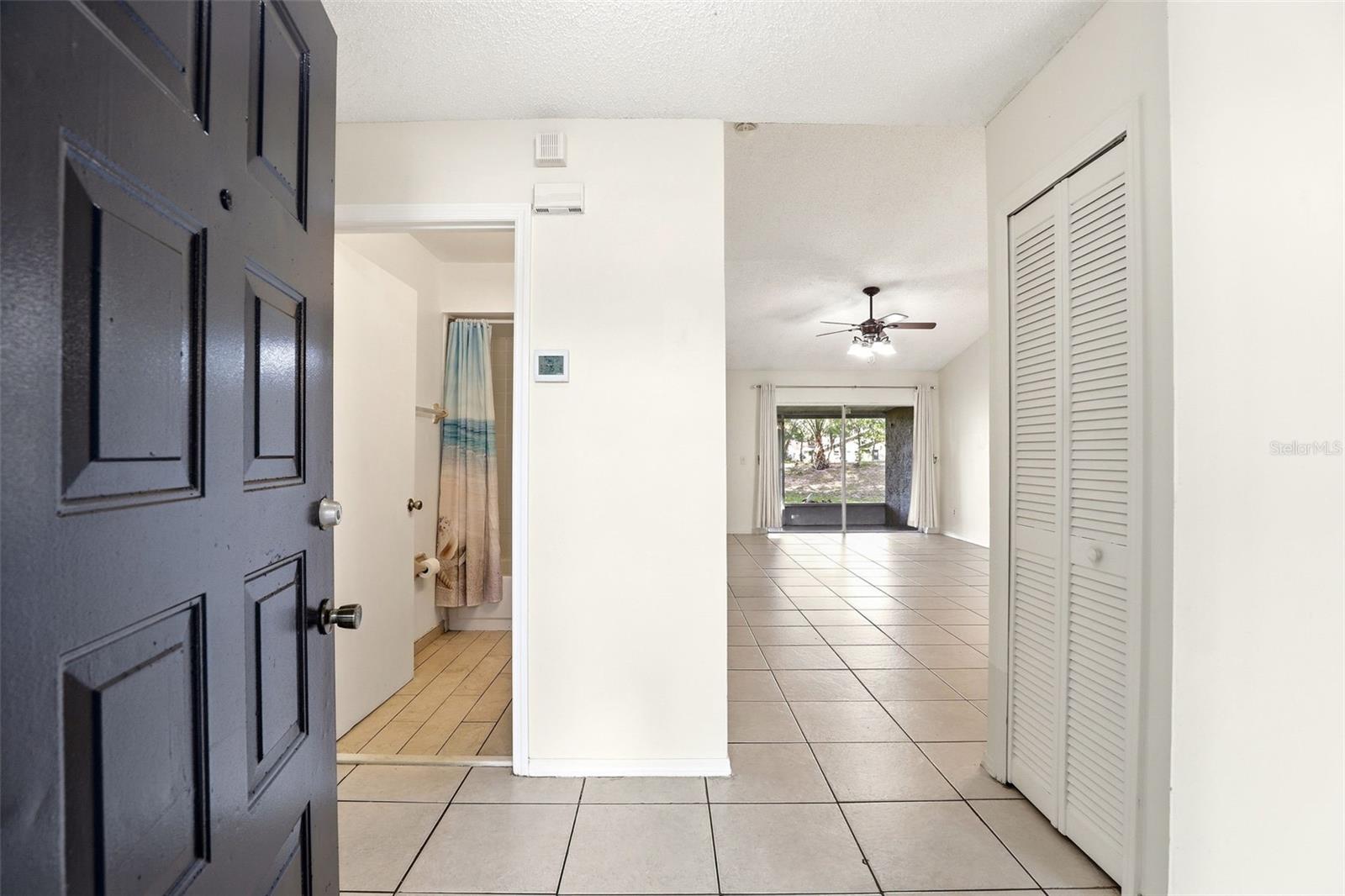 917 PEBBLE CREEK CIRCLE