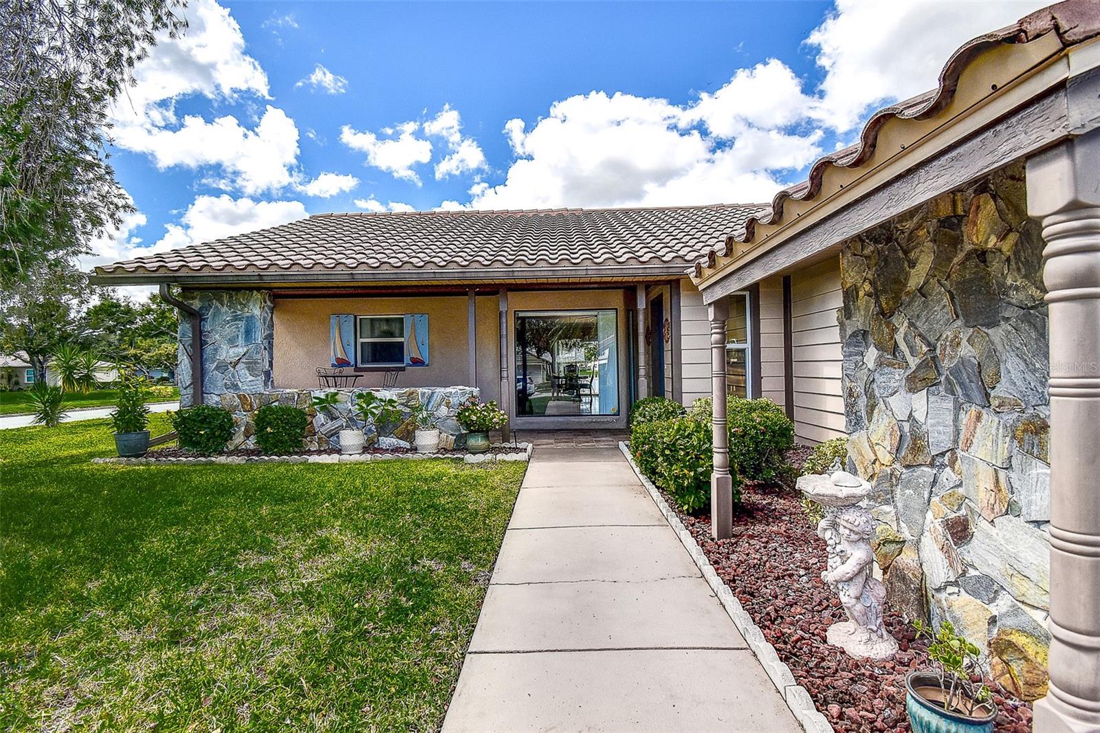 LAKES UNIT 2 PH 4 SEC 2 THE - Residential