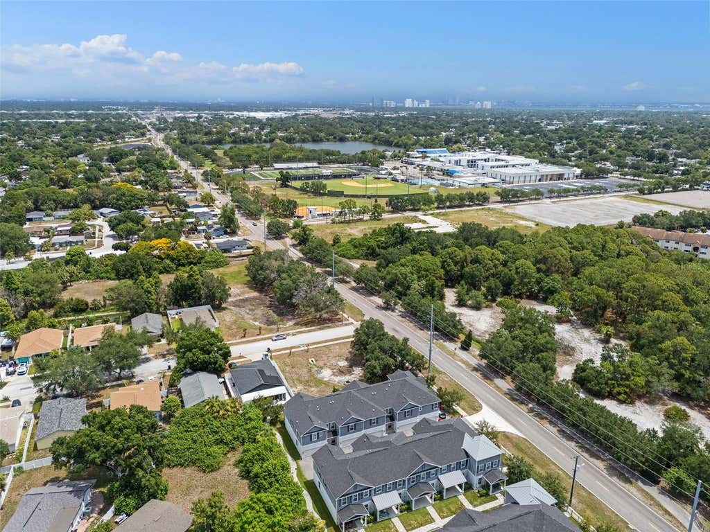 Photo of 6615 S Manhattan Avenue #3, Tampa, FL 33616 (MLS # TB8526738)