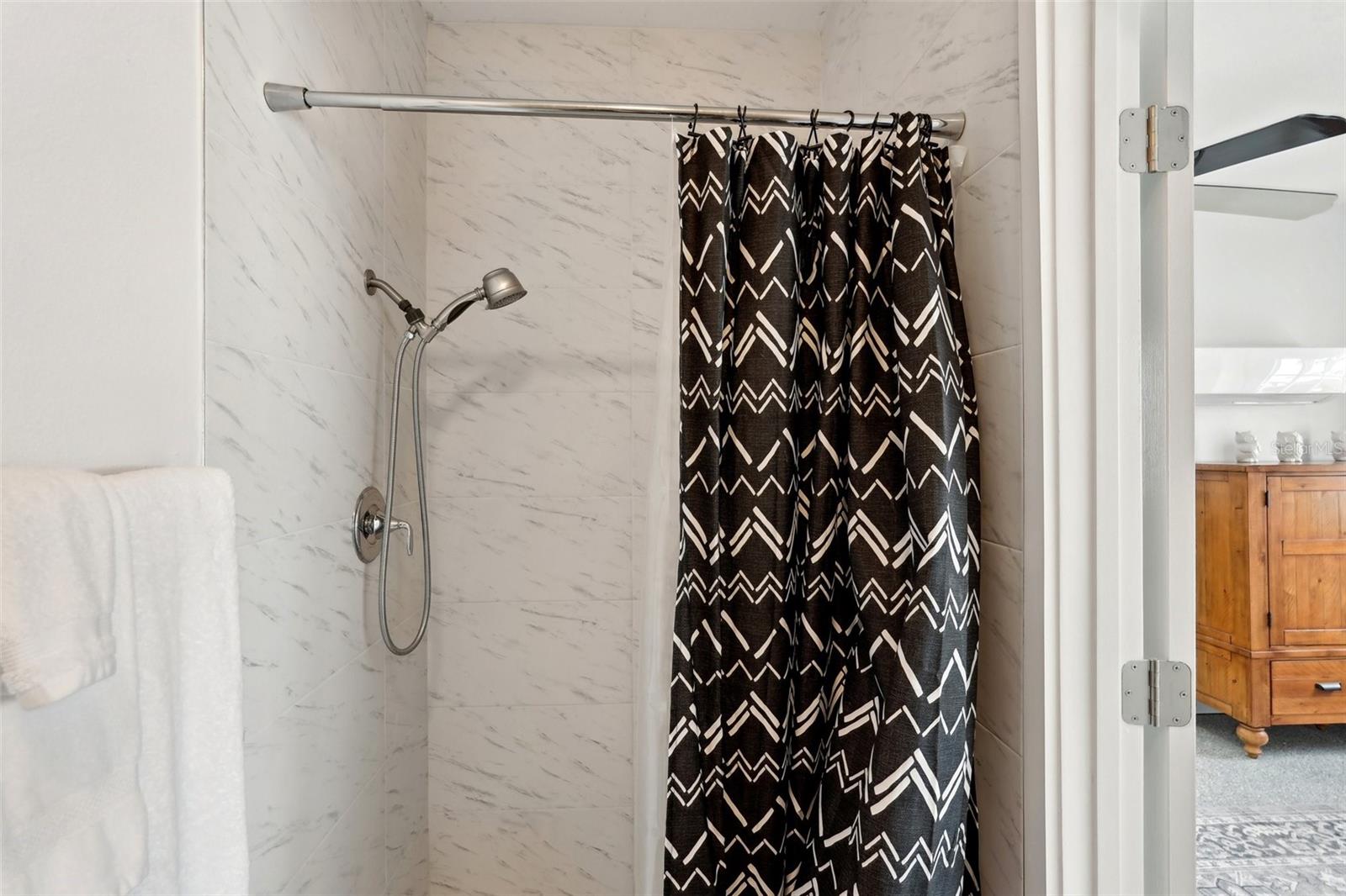 ST ARMANDS DIV/JOHN RINGLING E - Residential