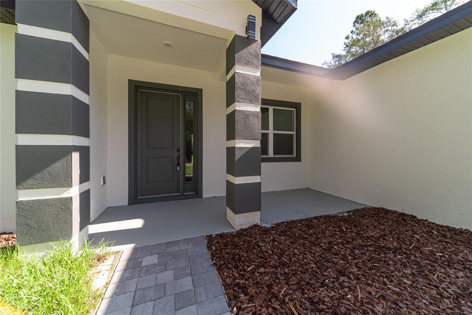 2631 W ROYAL PALM DRIVE