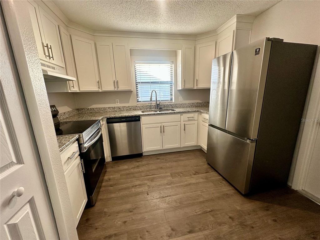 Photo of 1024 Alpug Avenue, Oviedo, FL 32765 (MLS # O6370474)