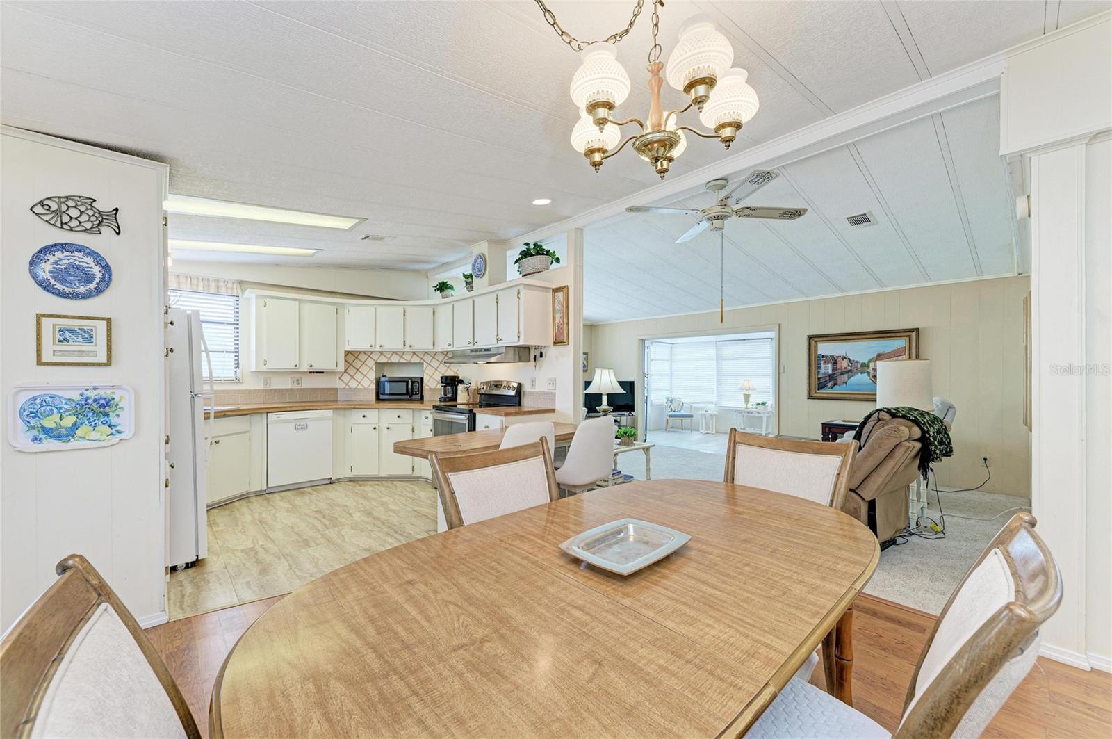 KINGS GATE CLUB MHP - Residential