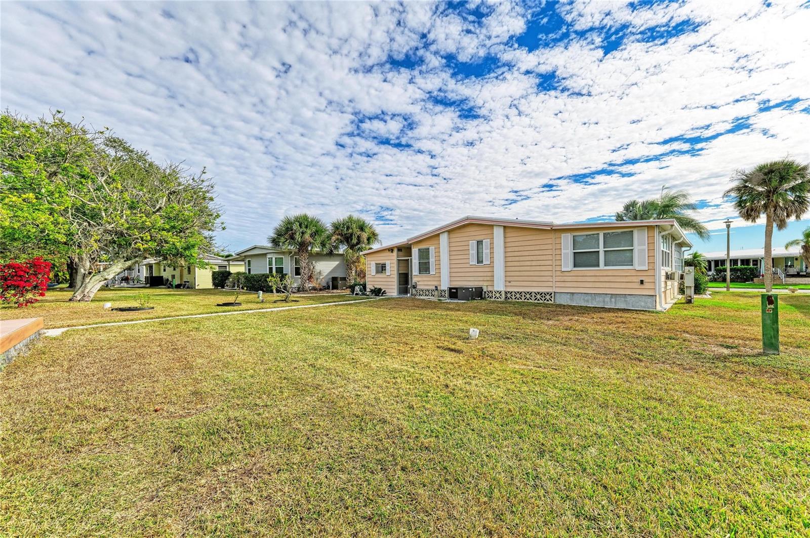 KINGS GATE CLUB MHP - Residential