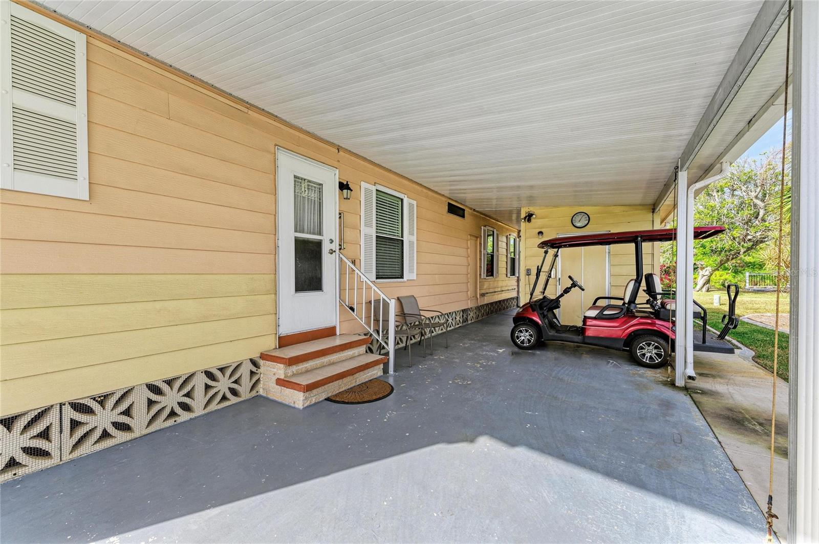 KINGS GATE CLUB MHP - Residential