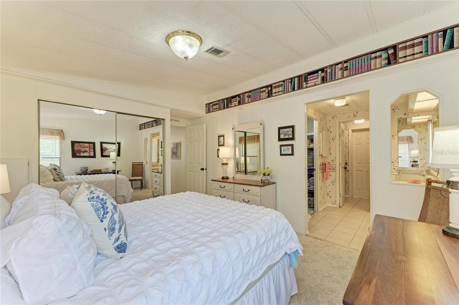 KINGS GATE CLUB MHP - Residential