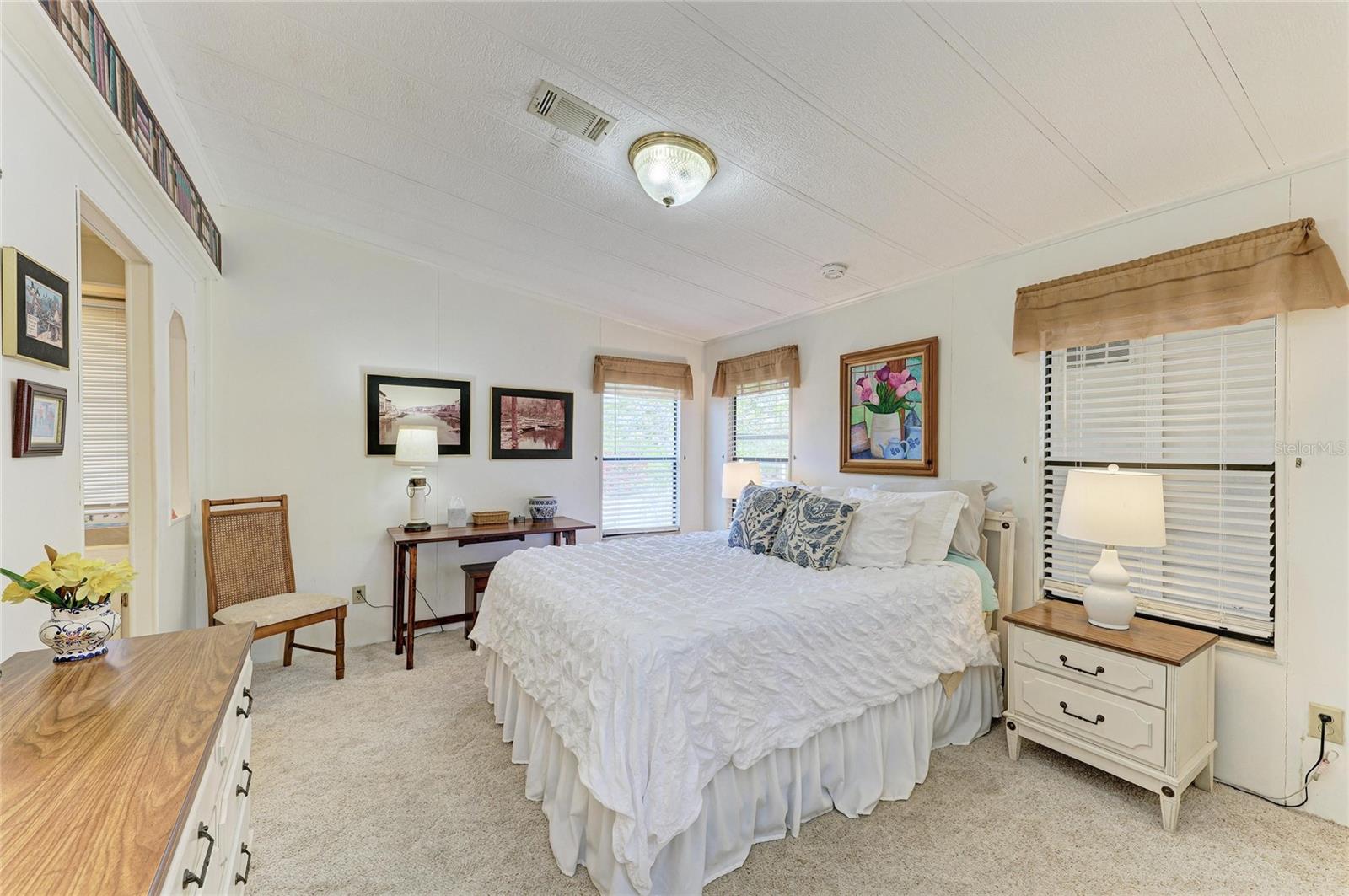 KINGS GATE CLUB MHP - Residential