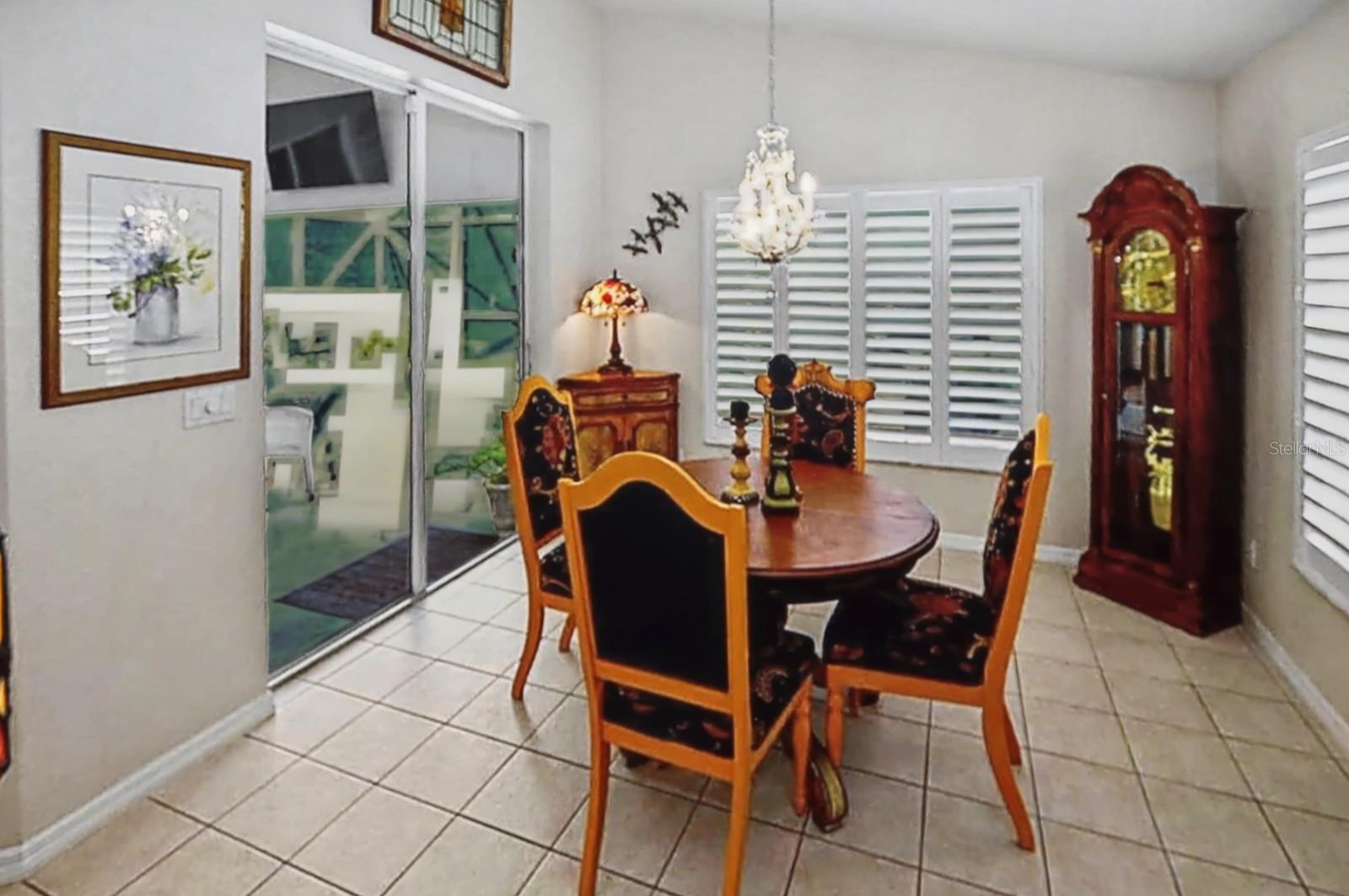 ROTONDA LAKES - Residential