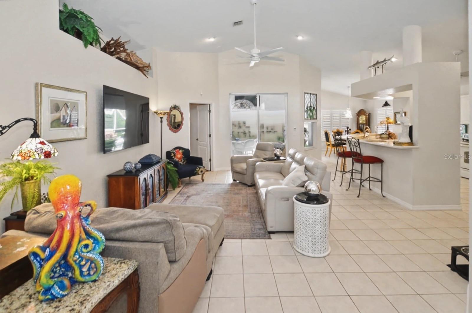 ROTONDA LAKES - Residential