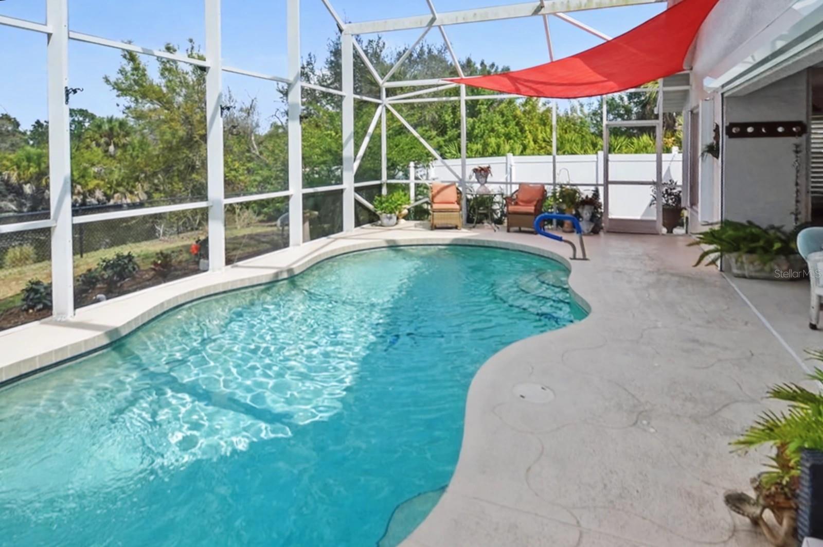 ROTONDA LAKES - Residential