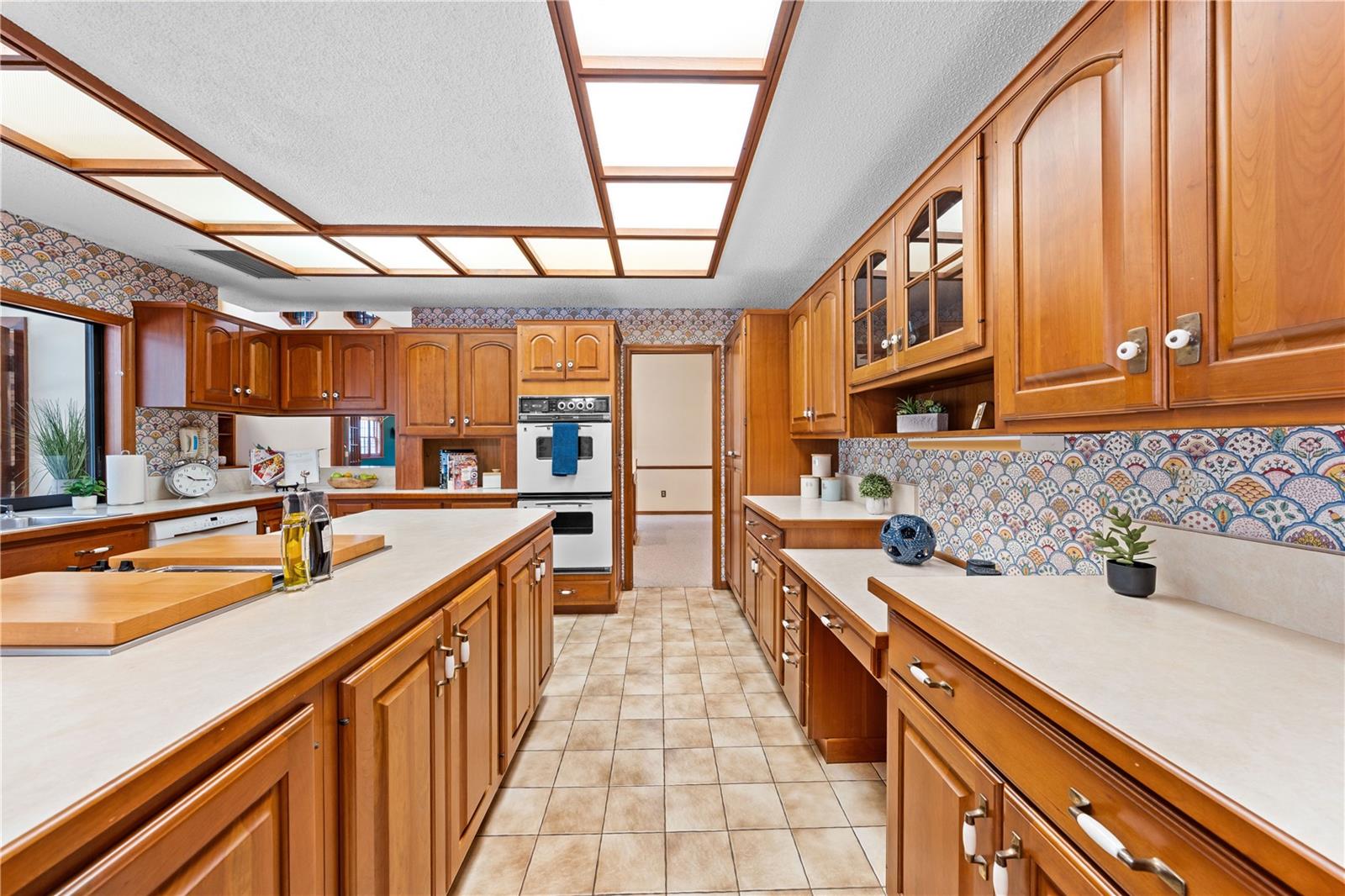 REGAL OAK SHORES UNIT 1 - Residential