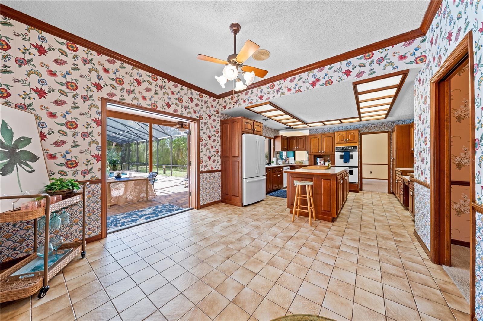 REGAL OAK SHORES UNIT 1 - Residential