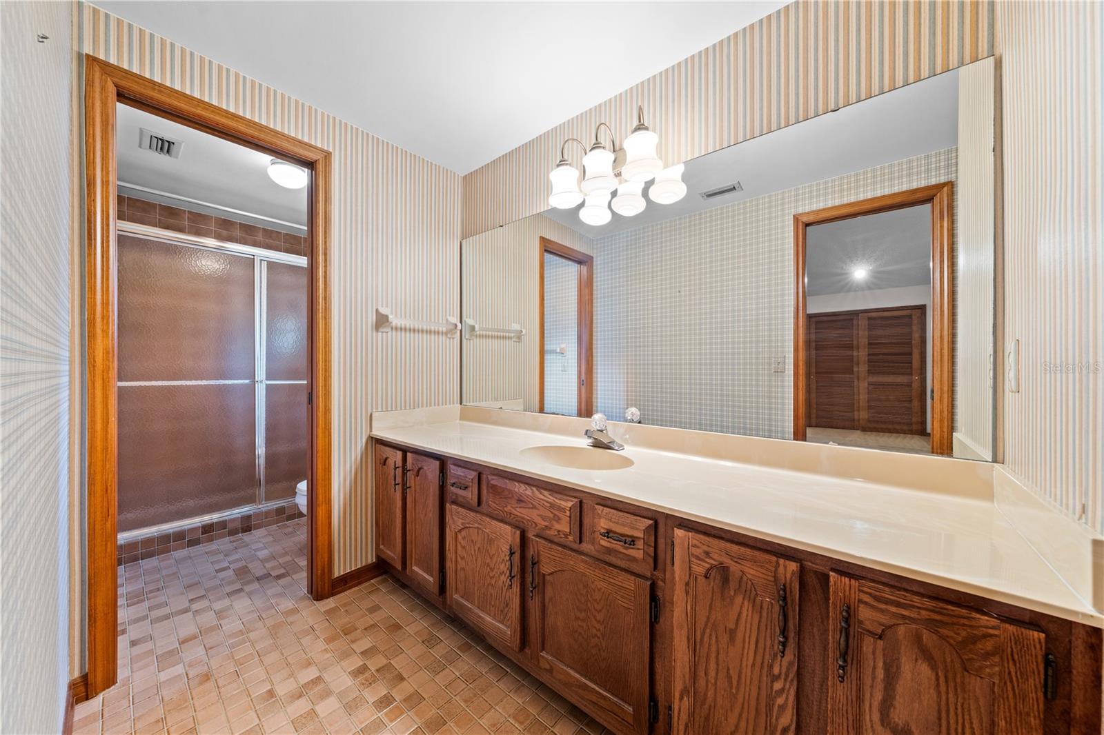 REGAL OAK SHORES UNIT 1 - Residential