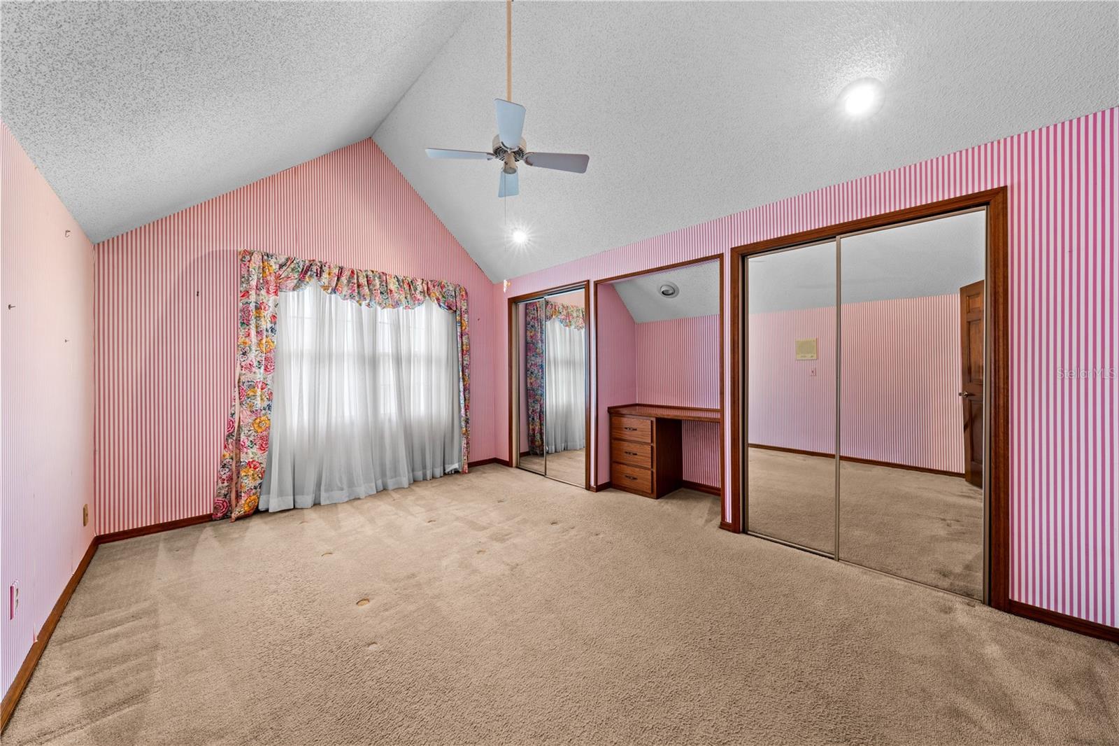 REGAL OAK SHORES UNIT 1 - Residential