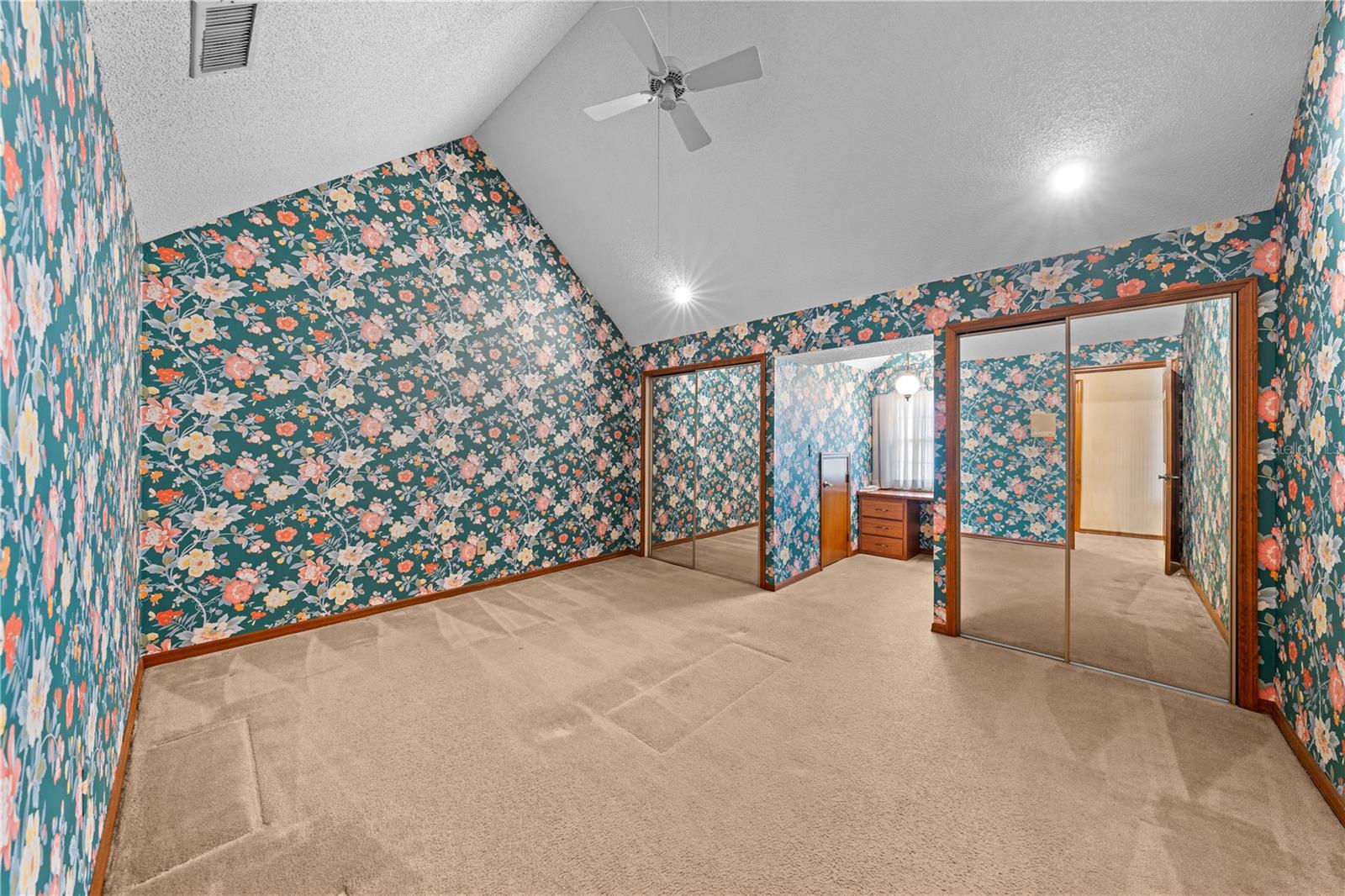 REGAL OAK SHORES UNIT 1 - Residential