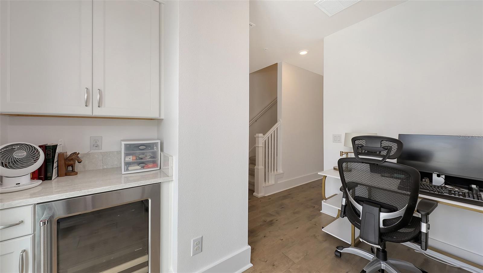 ENCLAVE/LAUREL PARK REP - Residential