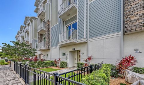 Photo of 516 Laurel Park Drive, Sarasota, FL 34236 (MLS # A4658672)