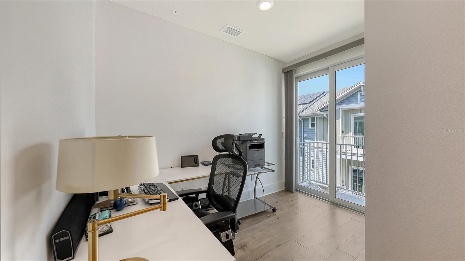 ENCLAVE/LAUREL PARK REP - Residential