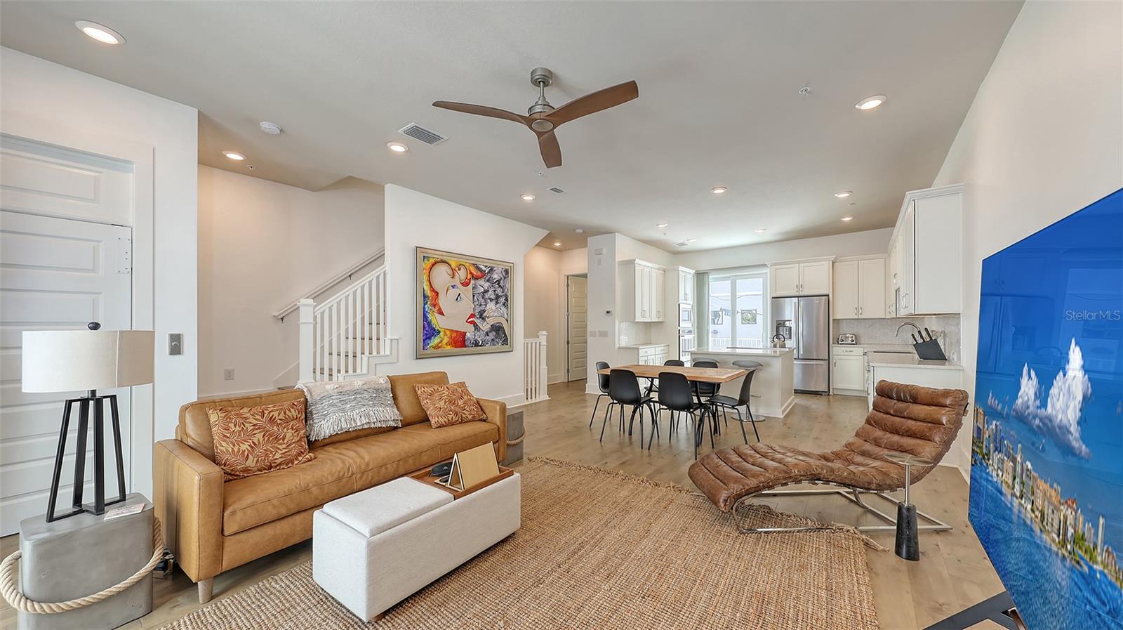 ENCLAVE/LAUREL PARK REP - Residential