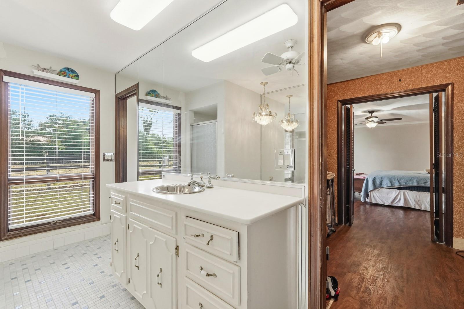 QUIET PLACE IN COUNTRY UNIT 01-04 - Residential