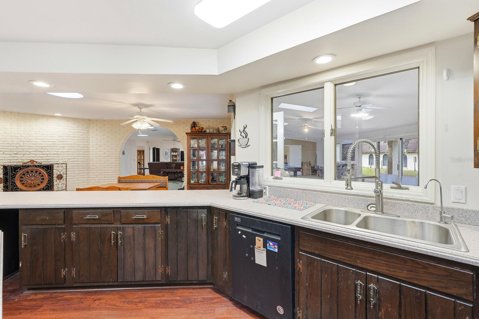 QUIET PLACE IN COUNTRY UNIT 01-04 - Residential