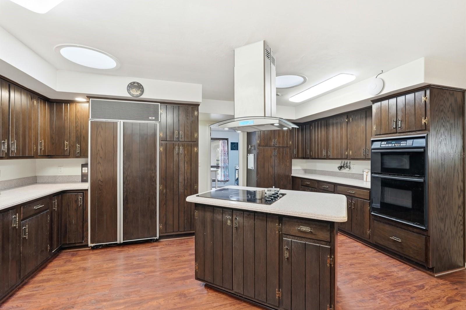 QUIET PLACE IN COUNTRY UNIT 01-04 - Residential