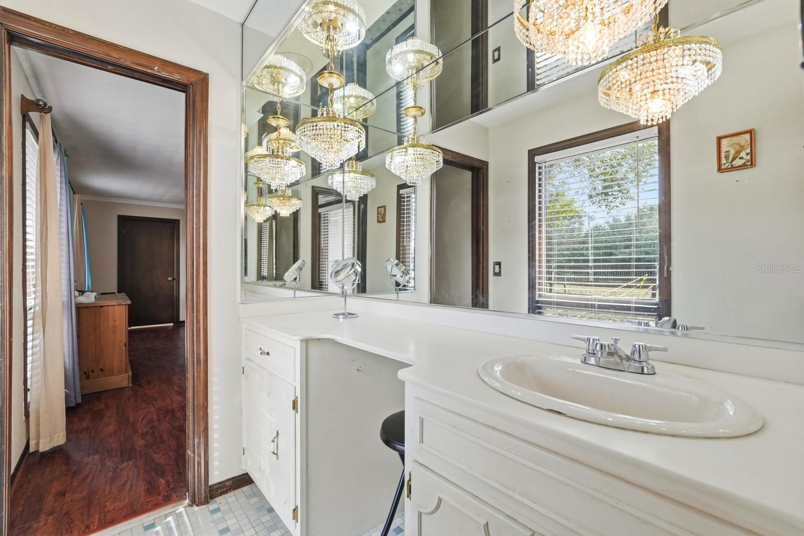 QUIET PLACE IN COUNTRY UNIT 01-04 - Residential